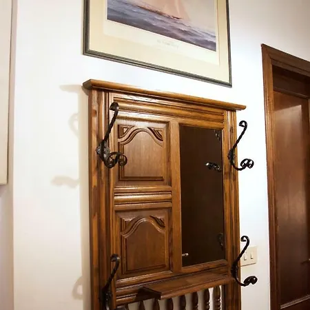 Luxury Central Flat River View