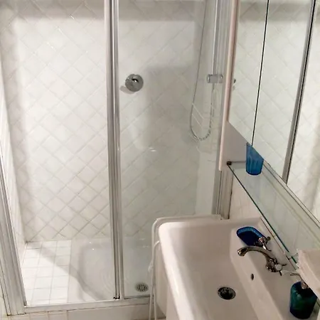 Luxury Central Flat River View Daire