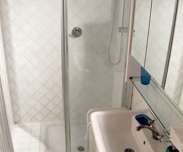 Luxury Central Flat River View Apartment