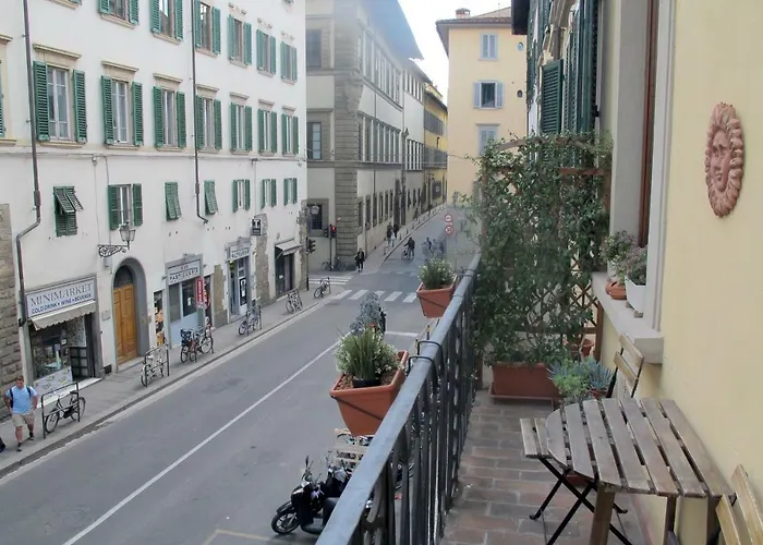 Luxury Central Flat River View Apartmán Florencie